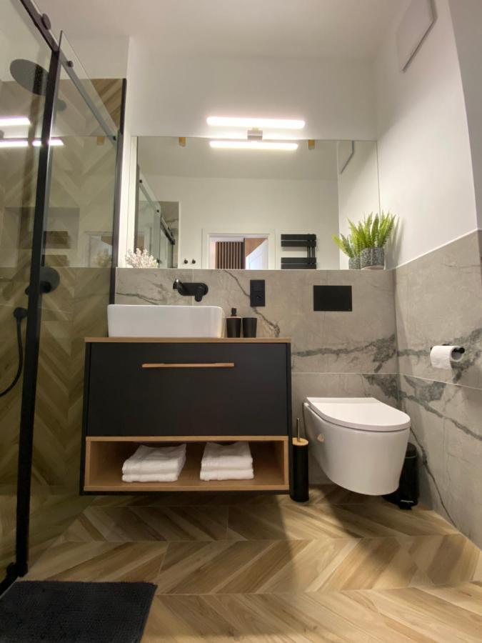 P&A Apartament Gaski  Luaran gambar
