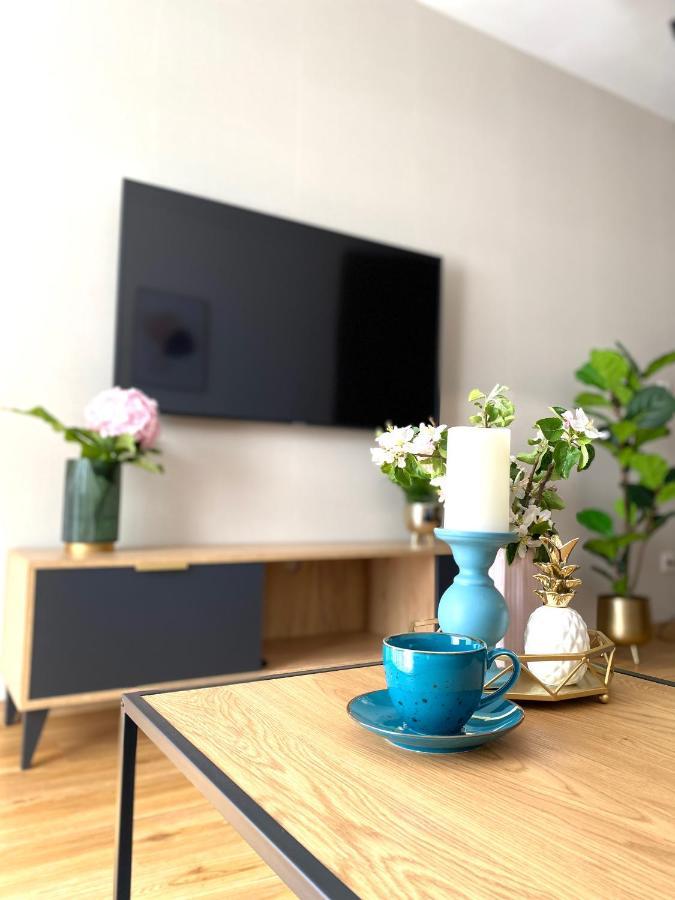 P&A Apartament Gaski  Luaran gambar